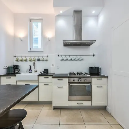 Apartment Dr - Caldo *